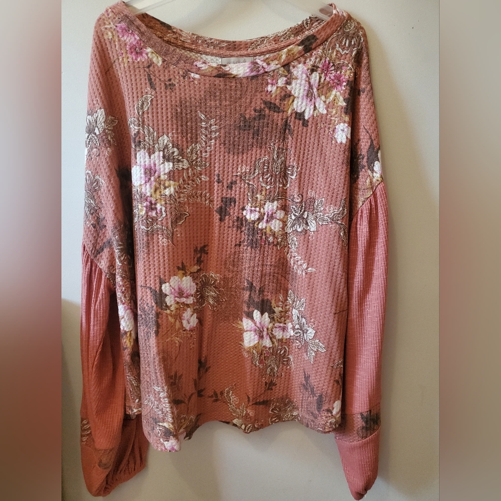 Waffle knit floral top